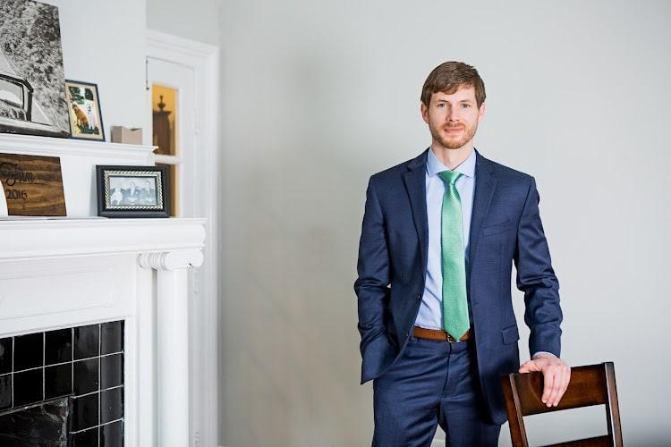 Negocio Burton Law Firm, Pllc