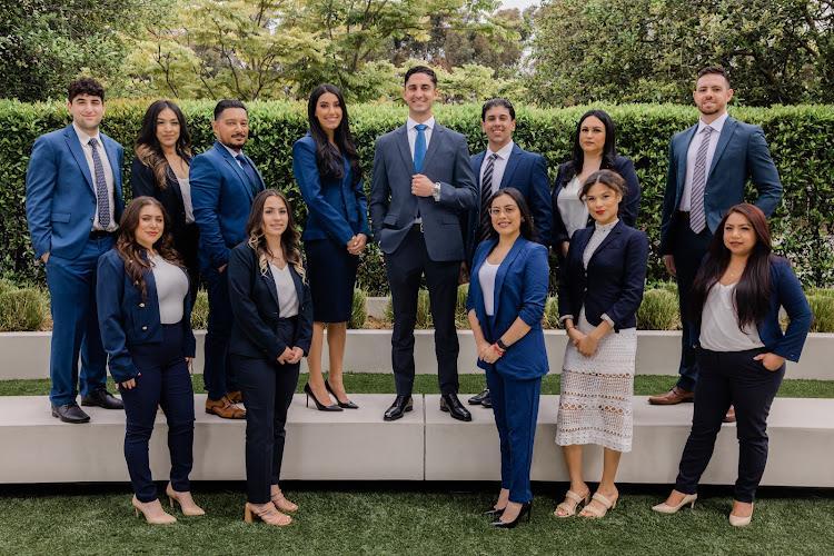 Negocio La Century Law