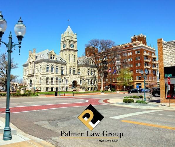 Negocio Palmer Law Group - Topeka, Ks