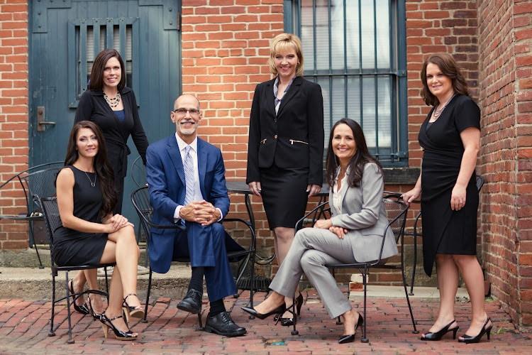 Negocio Rinehardt Injury Attorneys