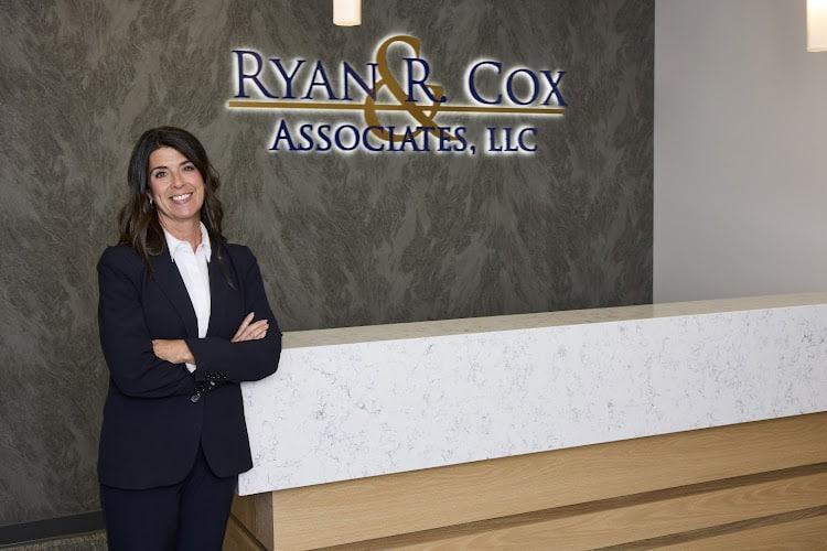 Negocio Ryan R. Cox & Associates, Llc