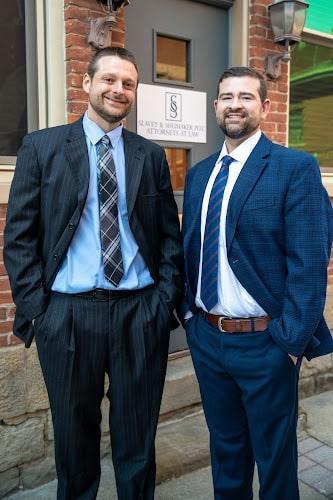 Negocio Slavey & Shumaker Pllc