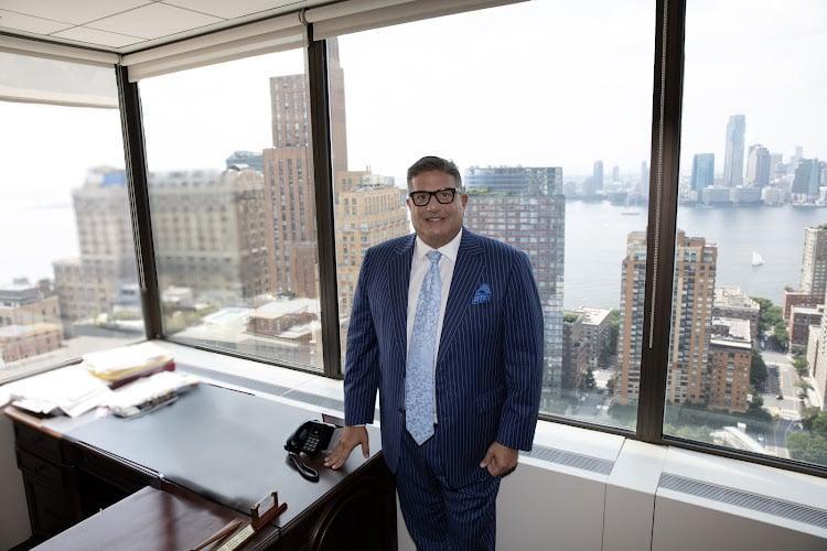 Negocio The Lambrou Law Firm P.c., Personal Injury Firm