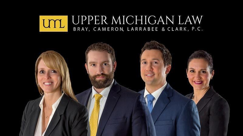 Negocio Upper Michigan Law
