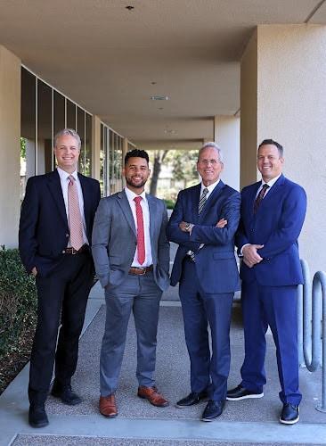 Negocio Wells Call Injury Lawyers