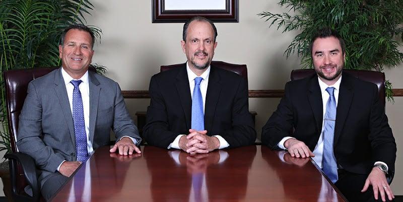 Negocio Woodruff Johnson & Evans Law Offices