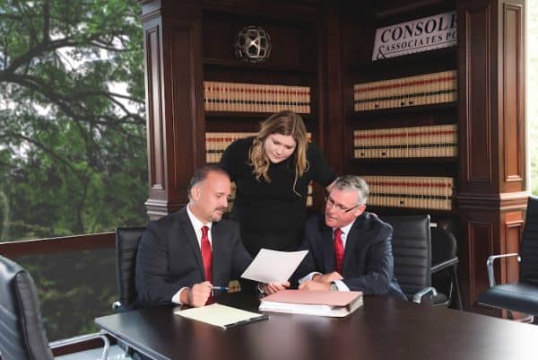 Negocio Console & Associates Pc