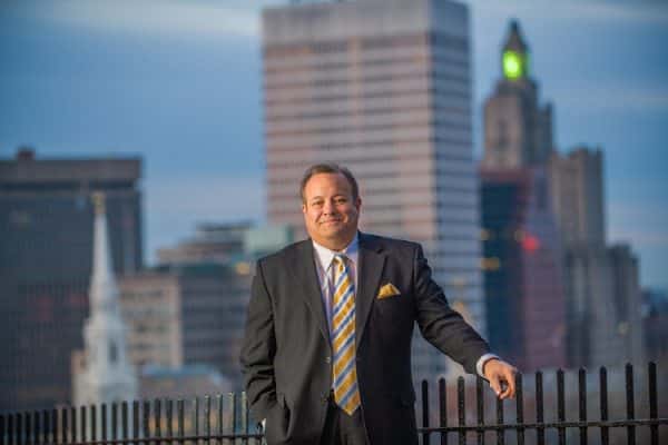 Negocio Louis W. Grande Injury Lawyer