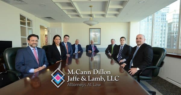 Negocio Mccann Dillon Jaffe & Lamb, Llc