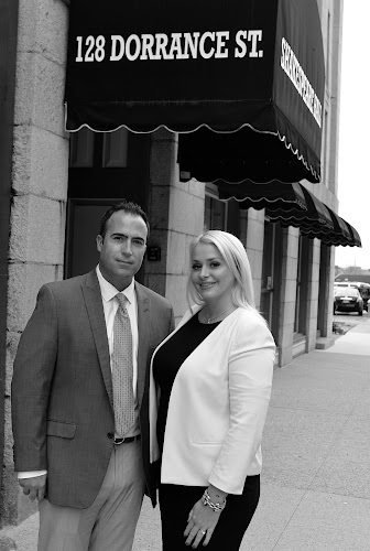Negocio Simone & Simone Llp