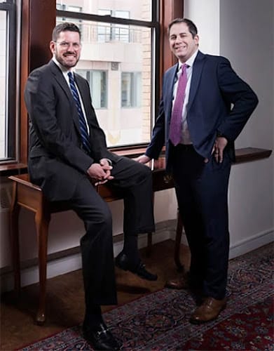 Negocio Zisson & Jacobs Llp
